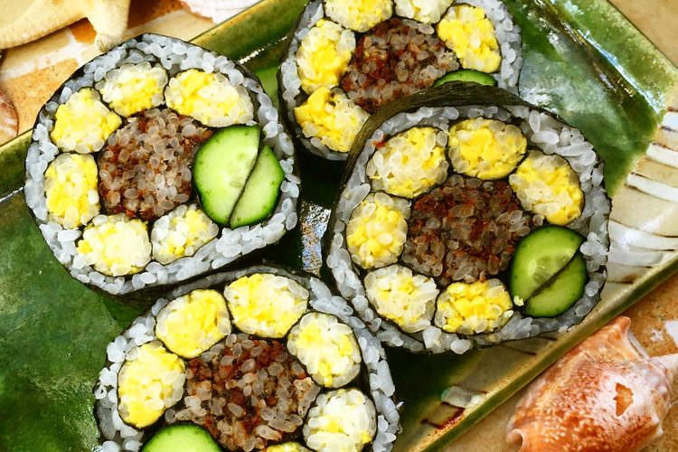 ひまわりの飾り巻き寿司 レシピ 作り方 By ゆこごはん クックパッド 簡単おいしいみんなのレシピが351万品