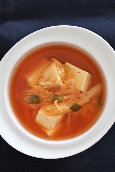 簡単・キムチ豆腐スープ（김치두부국）。の写真