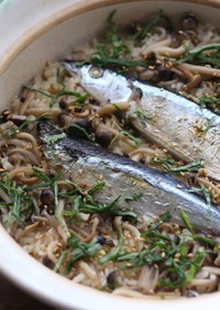 焼き秋刀魚と焼きしめじの土鍋ご飯