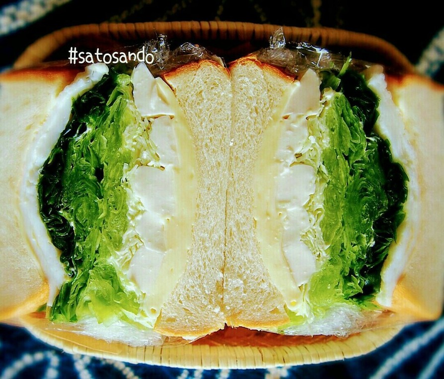 胡瓜とチーズの簡単ボリュームサンドイッチの画像