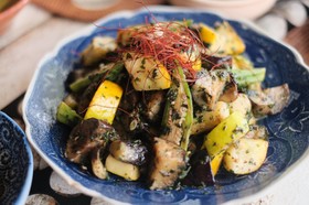 夏野菜の和風”えごまベーゼ”炒め