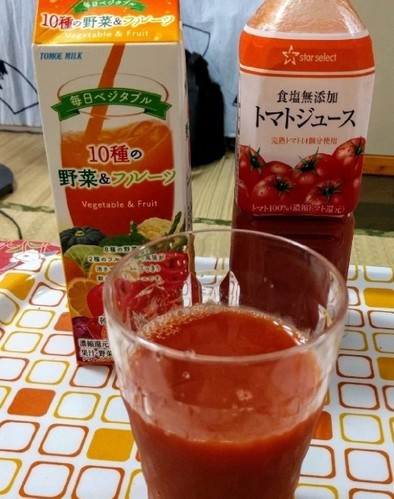 トマトジュースを飲みやすくの写真