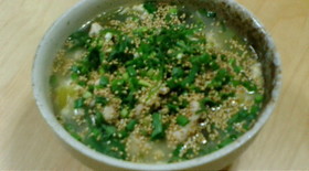 栄養満点!ささみと大葉と梅の雑炊