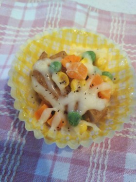 お弁当おかず〜さつま揚げの彩りチーズ焼き