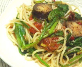 茄子とほうれん草のトマトパスタ