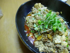 爆裂坦々マーボ豆腐