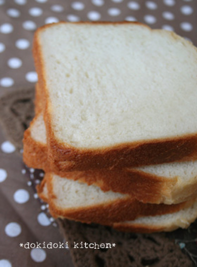 ホシノ天然酵母♡ミルク食パンの写真