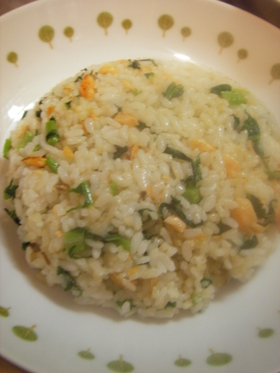 大根葉と鮭の和風チャーハン