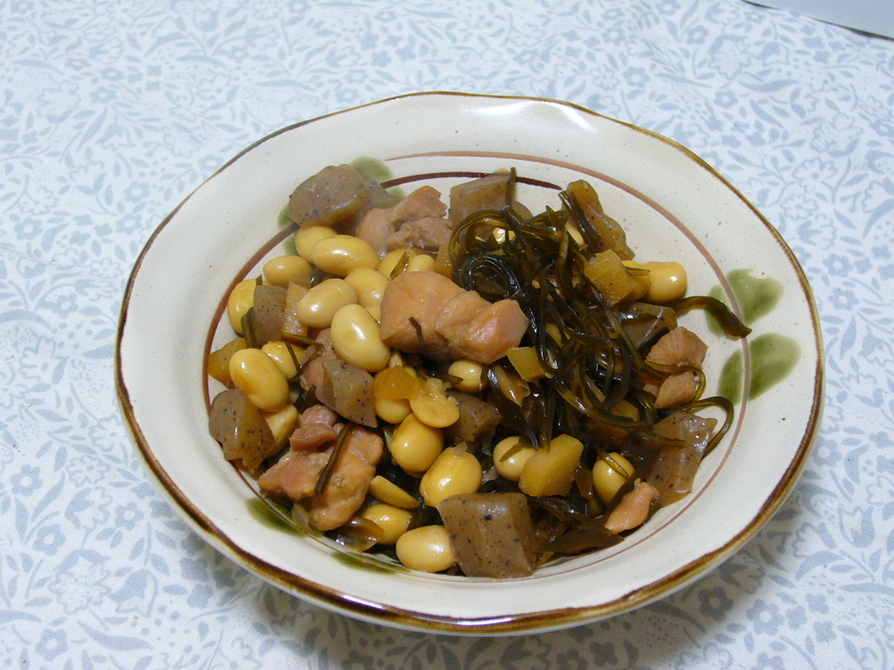 大豆と昆布の煮物の画像