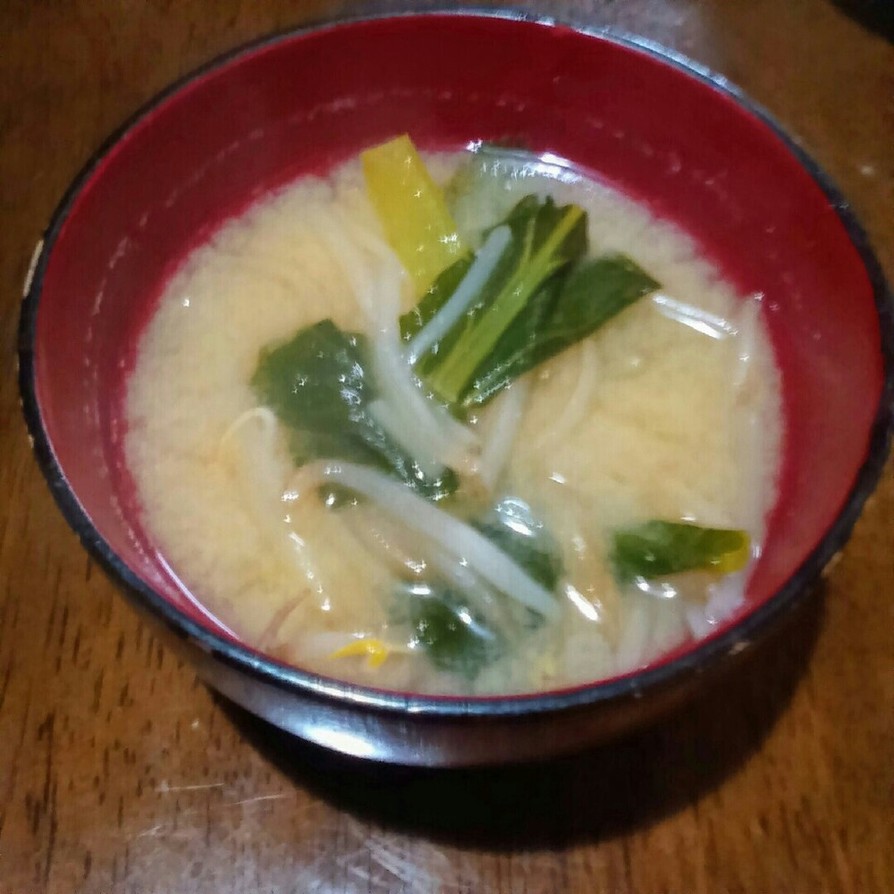 小松菜ともやしの安上がり味噌汁の画像