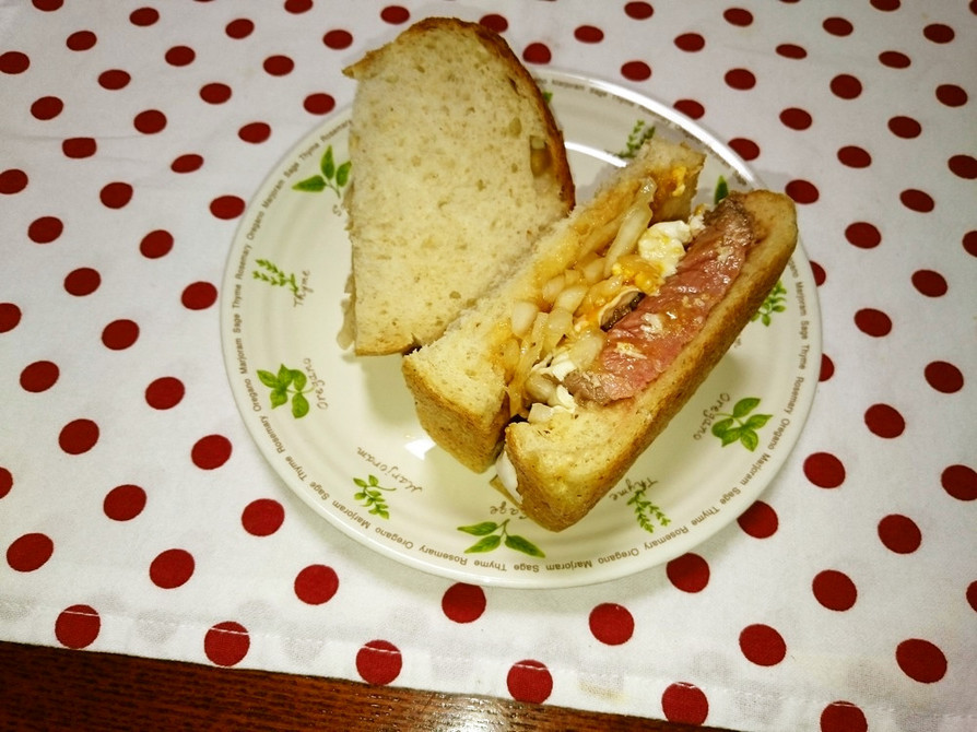 ローストビーフのサンドイッチの画像