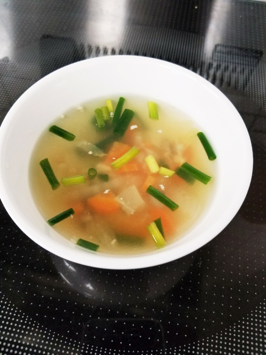保育園の塩野菜スープの画像