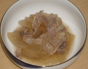大根と豚肉のコンソメ煮