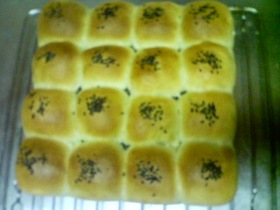 HBを使って!さつまいも餡のちぎりパン