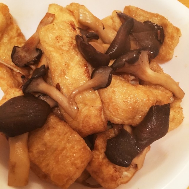 霜降りひらたけと油揚げのバター醤油炒め レシピ 作り方 By さゆこう クックパッド 簡単おいしいみんなのレシピが352万品