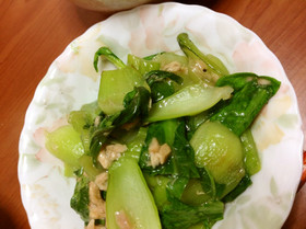青梗菜とツナの炒め物
