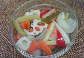野菜不足解消♪ピクルス