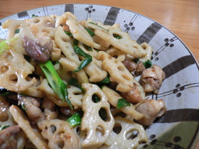 れんこんと鶏肉で★ご飯がいけるみそ炒め
