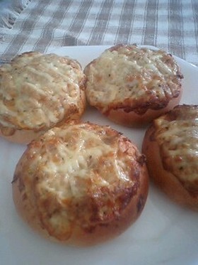 ツナチーズパン