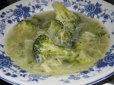 簡単～ブロッコリー丸ごと帆立の中華スープの写真