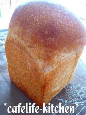 ヘルシー☆全粒粉の食パンの画像