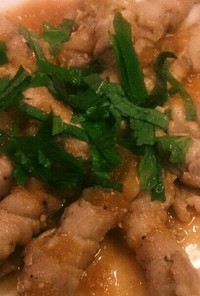 エノキ豚肉ロールオニオンソース焼き