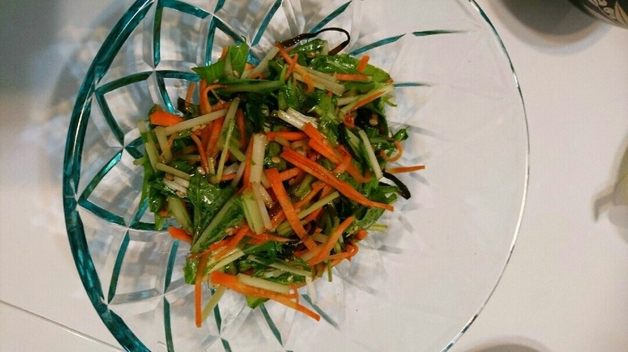 水菜と人参の塩昆布サラダの画像