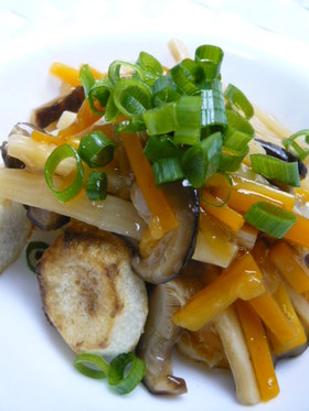 揚げ里芋の野菜あんかけ