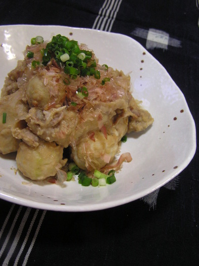里芋と豚のこっくり胡麻味噌煮の写真
