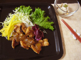 甘柿バルサミコソースのチキンソテー