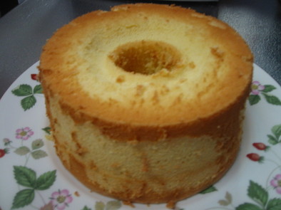 シフォンケーキ（レモン風味）の写真