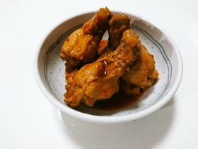 鶏手羽元の簡単ピリ辛煮込み