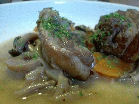 豚ばら肉のワイン煮込み
