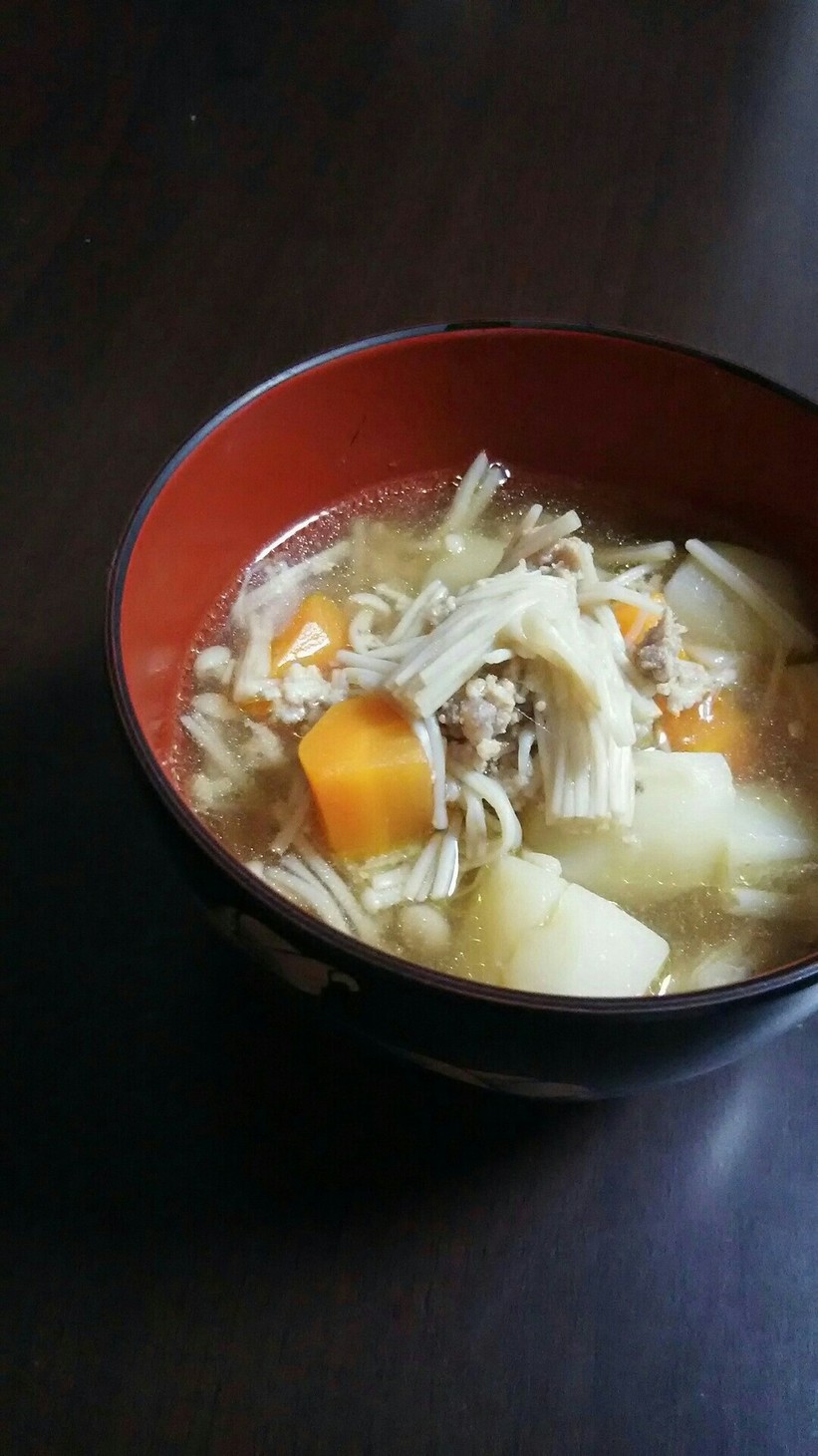 余った挽き肉とえのき茸の野菜スープの画像