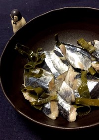 台所ペンギンの〆秋刀魚