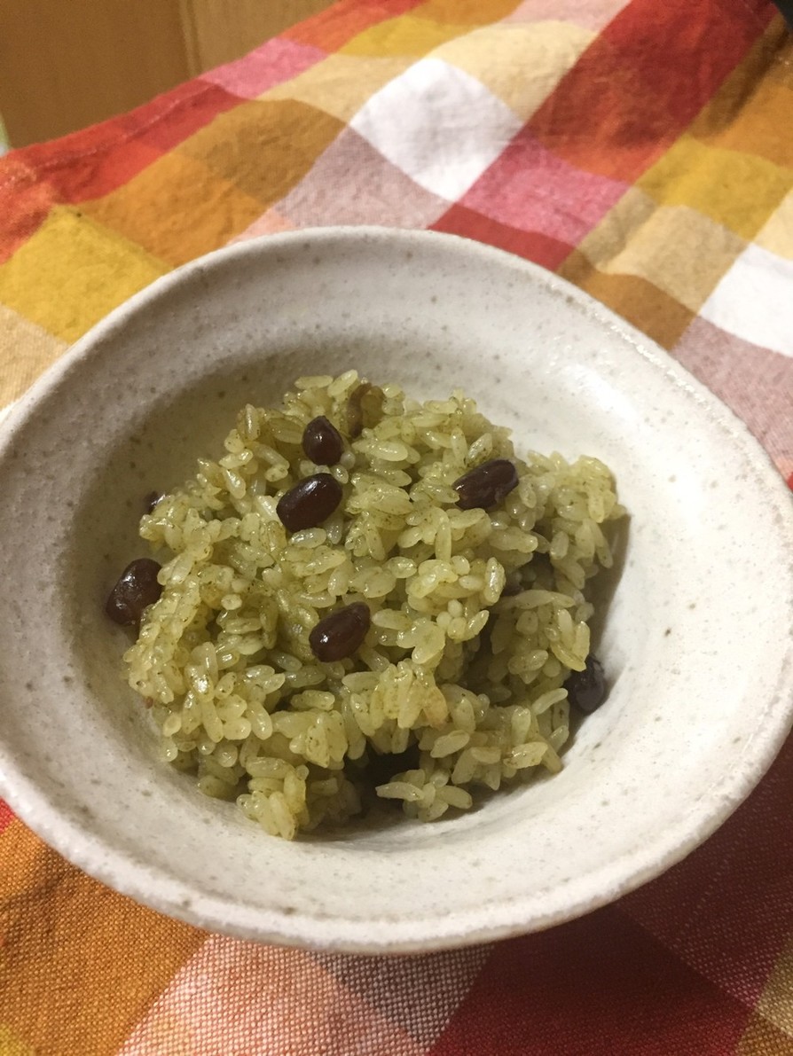 粉緑茶（抹茶も可）甘納豆餅米で赤飯→緑飯の画像