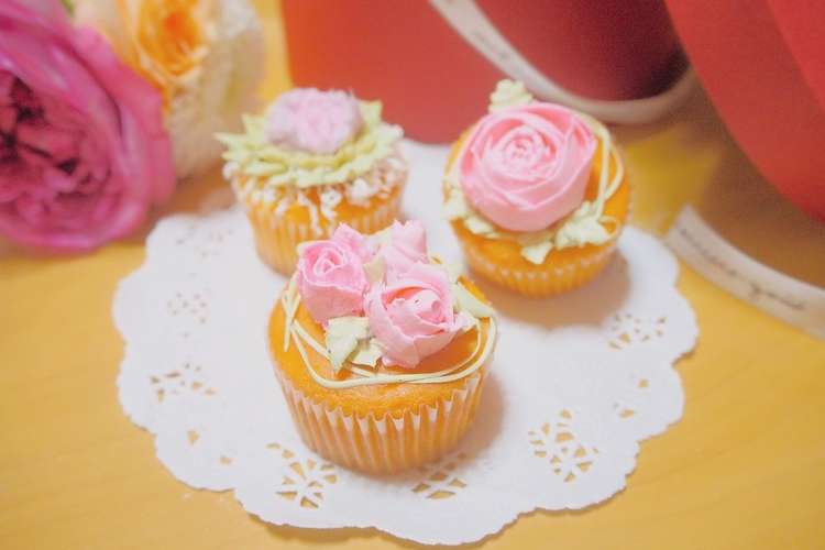 ホイップマリームでお花のカップケーキ レシピ 作り方 By くらげとママ クックパッド 簡単おいしいみんなのレシピが362万品