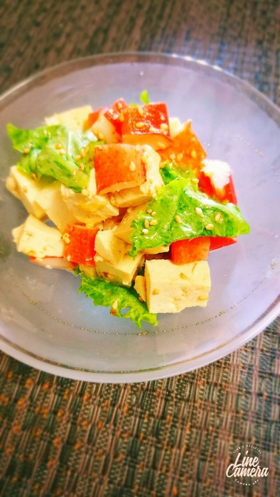 簡単！豆腐とカニカマのコロコロサラダの写真