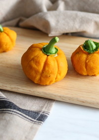 ハロウィン　かぼちゃ型のパンプキンサラダ