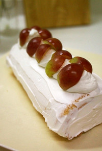 葡萄のシフォンロールケーキ