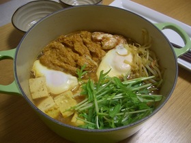 ヘルシー♪カレー鍋(豆腐&もやし&水菜)