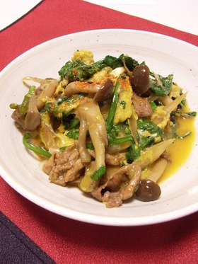 豚肉とごぼうと春菊の卵とじ