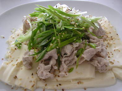 豆腐の豚しゃぶサラダの写真