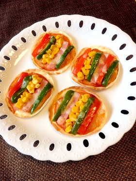 鮮やか*餃子の皮deストライプピザ