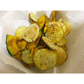 ノンオイル☆レンジで簡単野菜チップス
