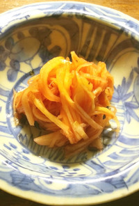 新生姜で手作りの紅生姜　赤梅酢使用
