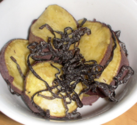 材料二つ&5分で簡単☆薩摩芋の塩昆布和え