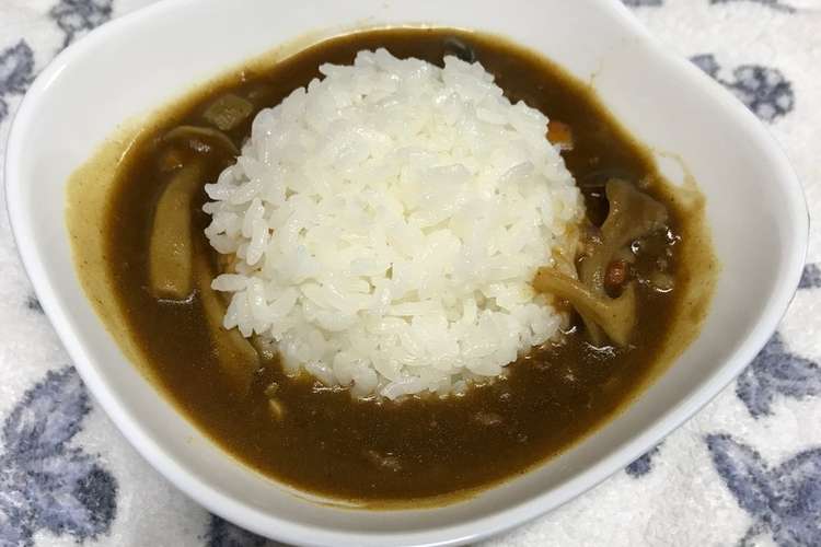 きのこガーリックカレー レシピ 作り方 By りな様様様 クックパッド 簡単おいしいみんなのレシピが356万品