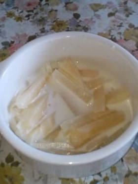 ヤーコンの牛乳がけ