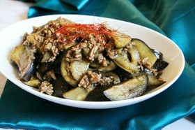簡単!大量消費♪茄子のそぼろあんかけ炒め